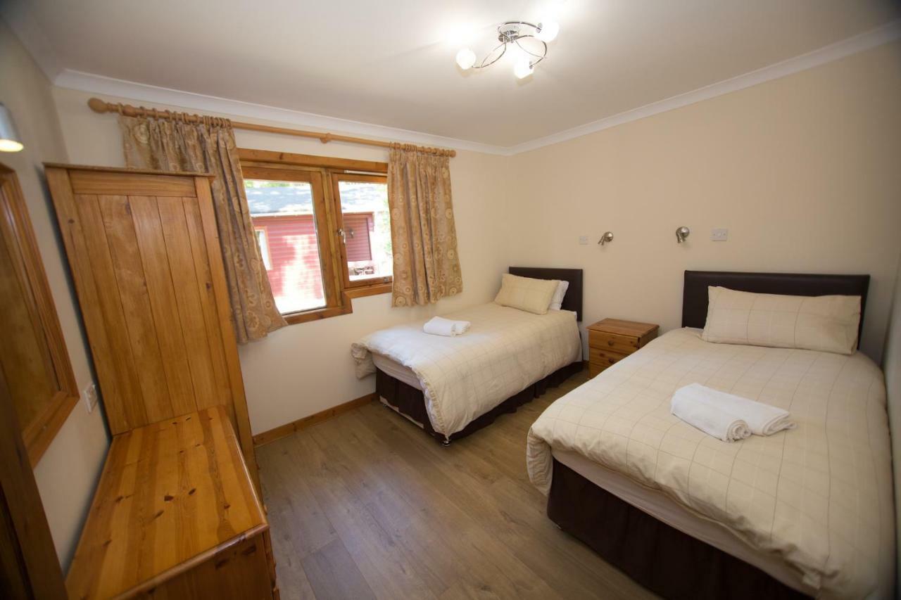 Invercauld Lodges Ballater Exterior photo